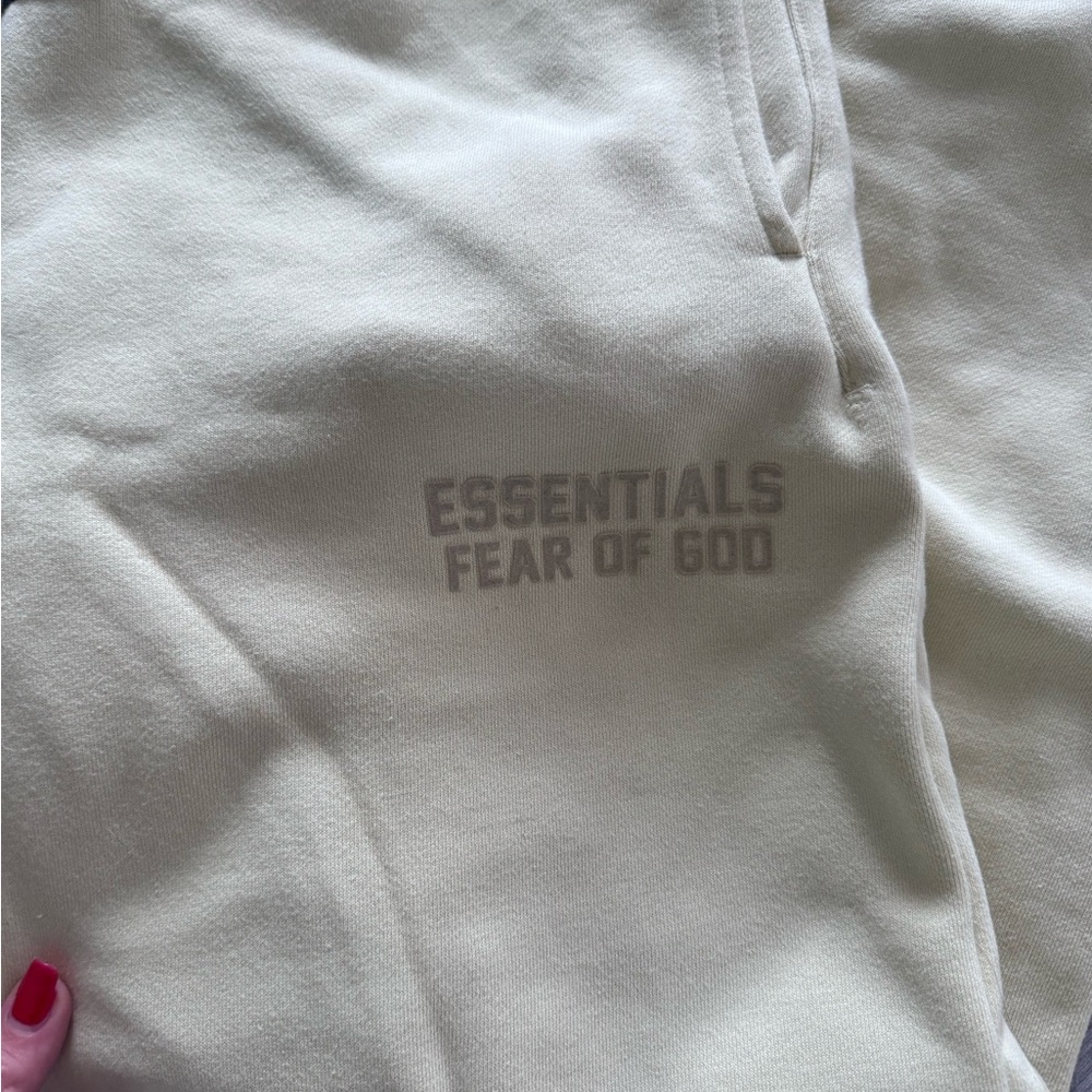 Essentials set